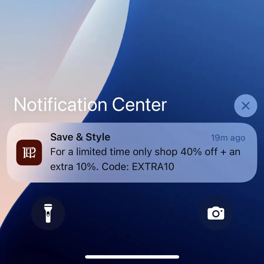 Pretty Little Thing push notification: Save & Style. For a limited time only shop 40% off + an extra 10%. Code: EXTRA10